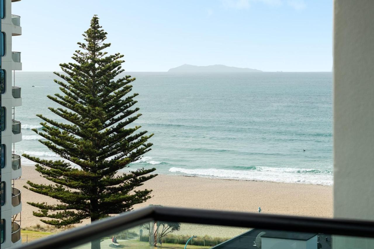 Superb Elevated Views Of Harbour With Heated Pool, Gym & Parking Apartment Mount Maunganui Ngoại thất bức ảnh