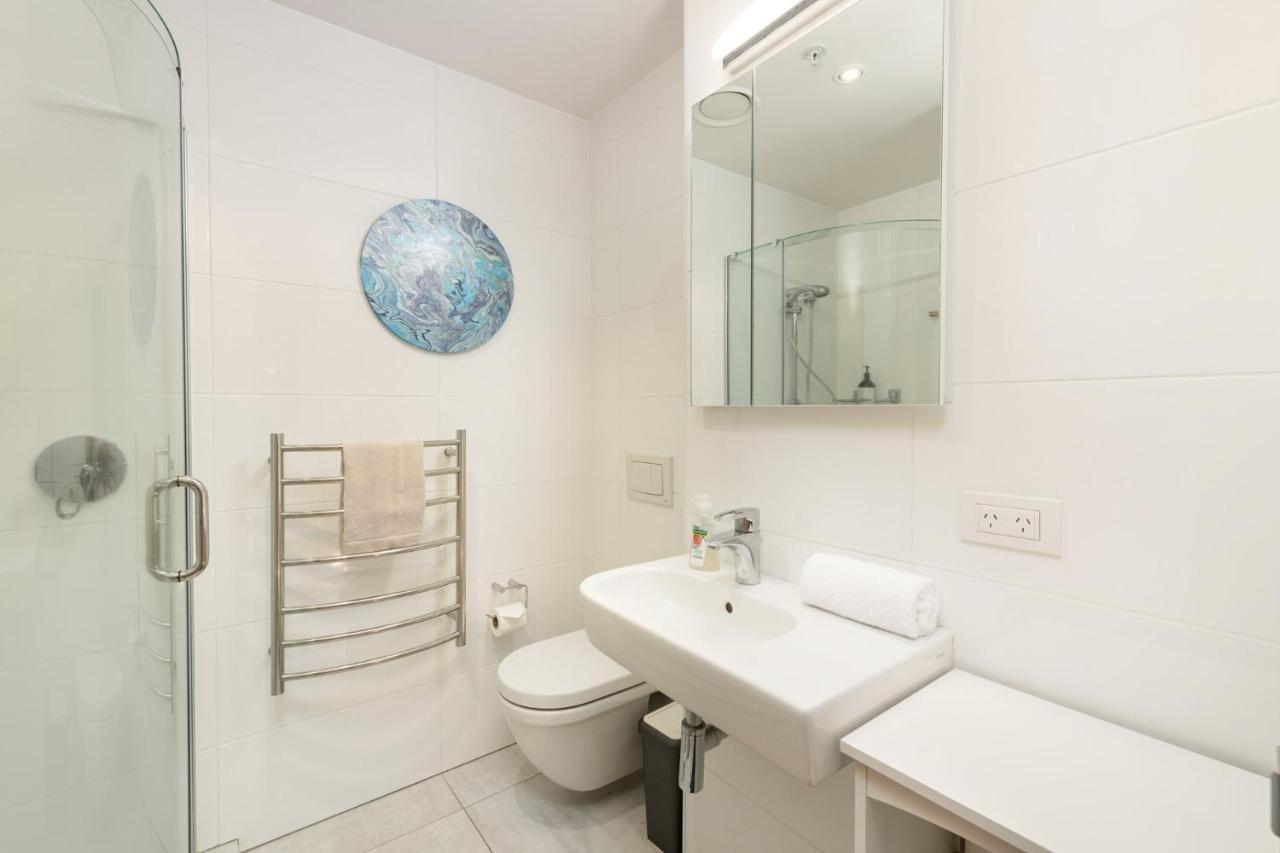 Superb Elevated Views Of Harbour With Heated Pool, Gym & Parking Apartment Mount Maunganui Ngoại thất bức ảnh